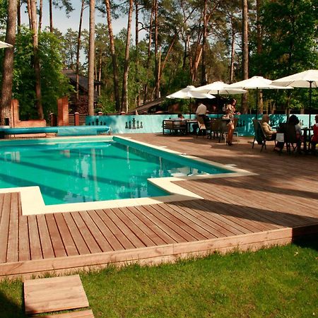 Viktoria Park Hotel Буча Екстериор снимка