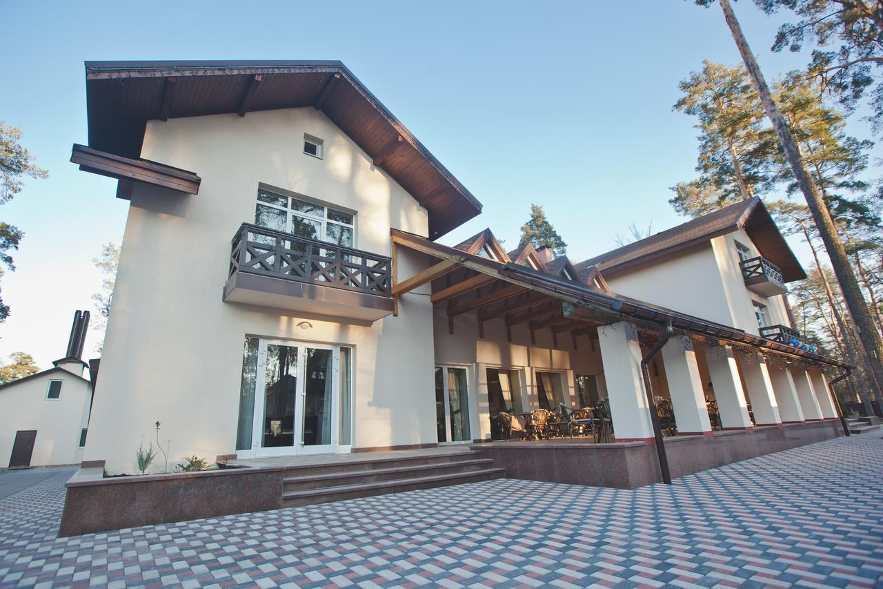 Viktoria Park Hotel Буча Екстериор снимка